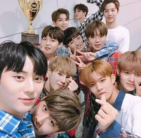 WANNA ONE