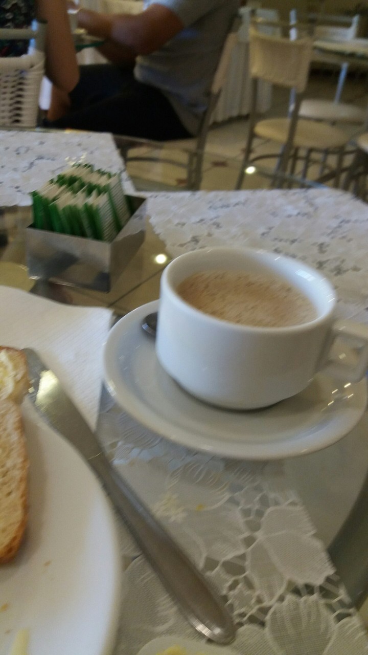 café