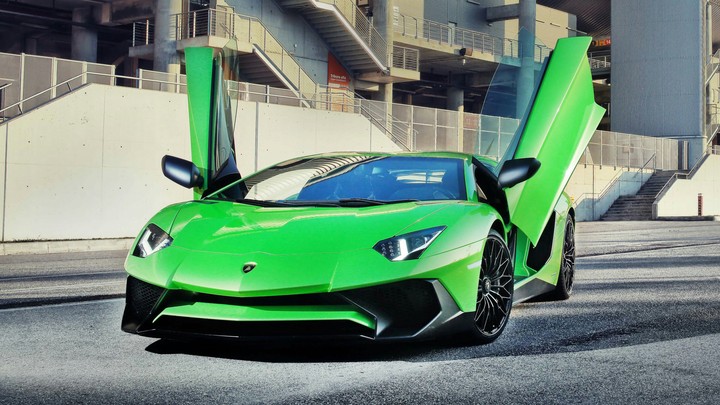 Lamborghini_Aventador