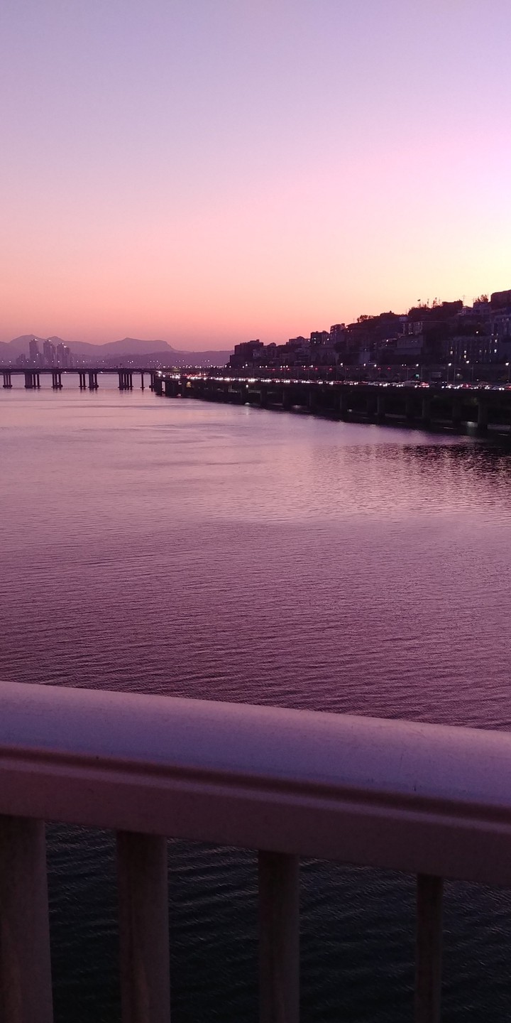 해질녘 한강 풍경