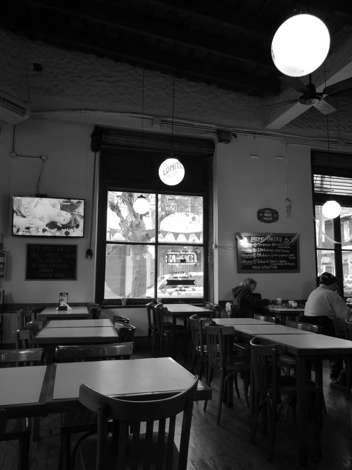 bar