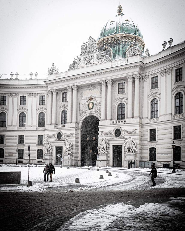 Hofburg