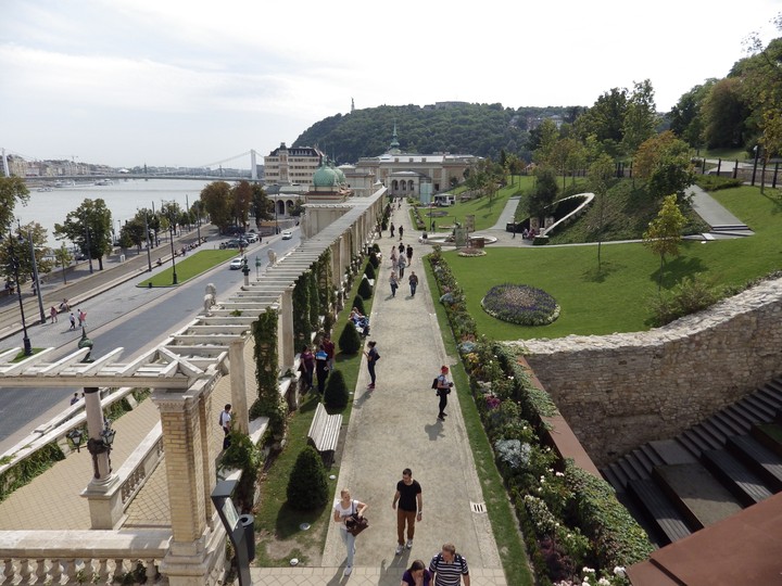 Várbazár in Budapest