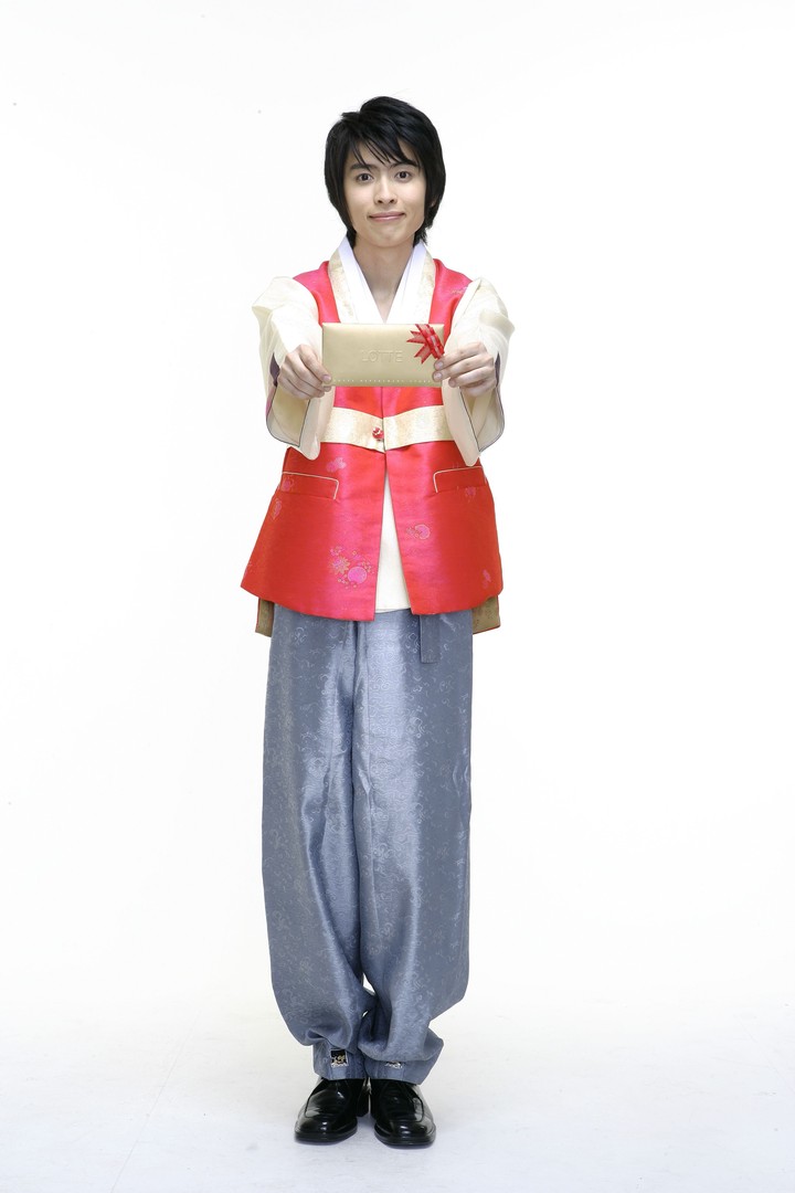 Couple in Korean Dress