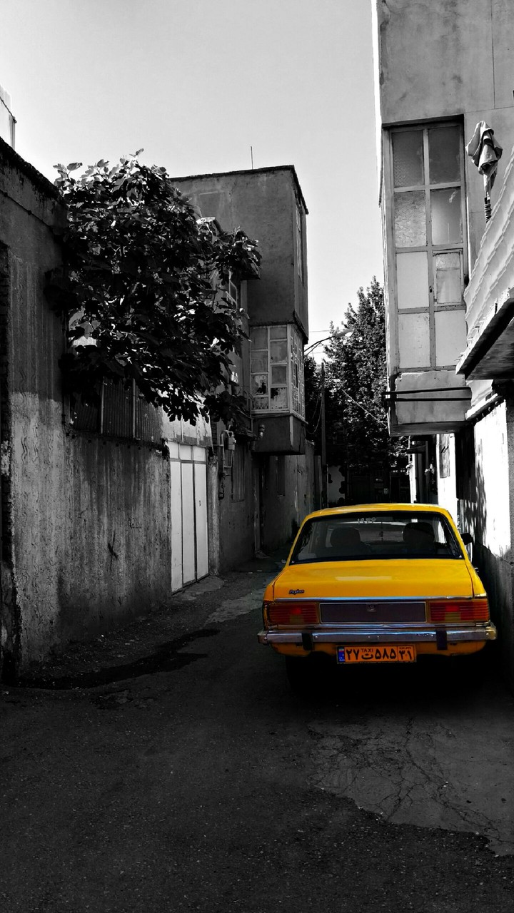 Yellow like a Taxi !