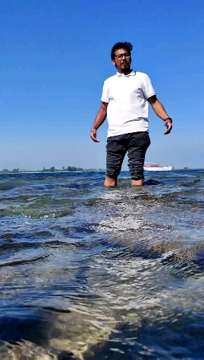 Good times, sunburns and shore lines.. (reupload)