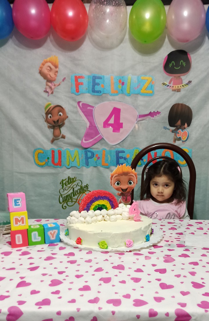 cumple emily