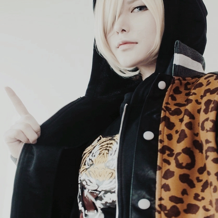 yurio cosplay ♡