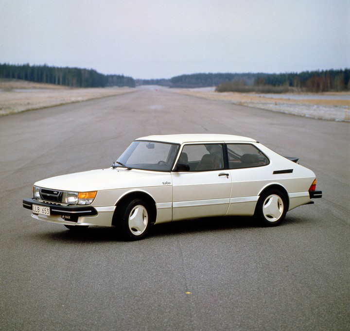 saab