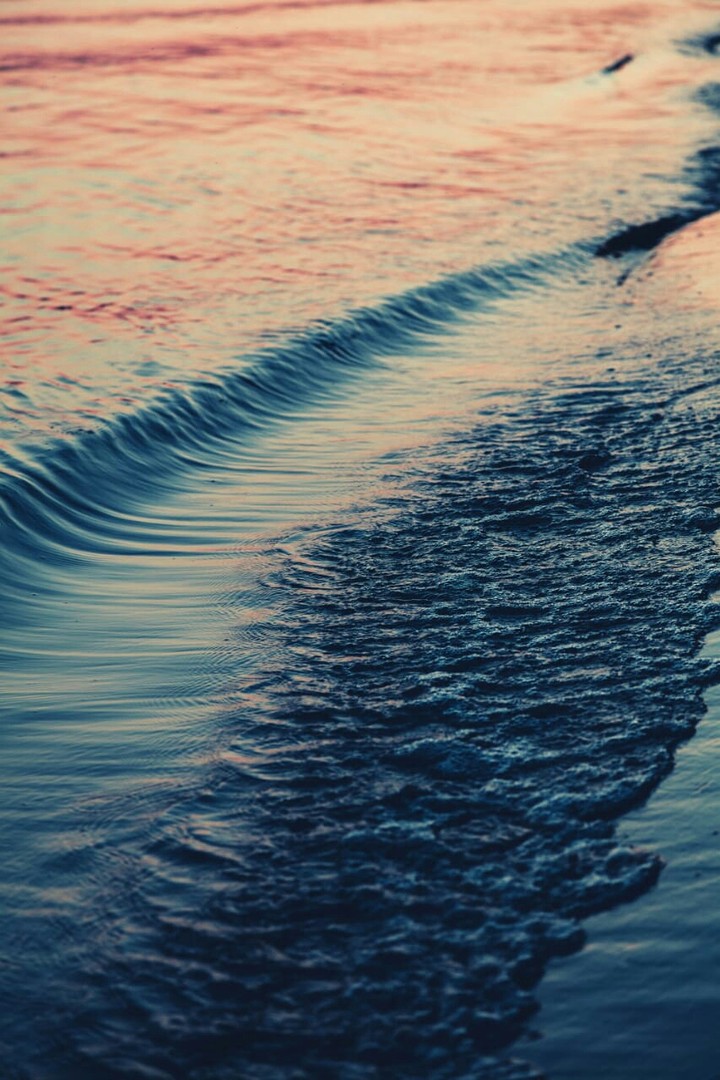 wave