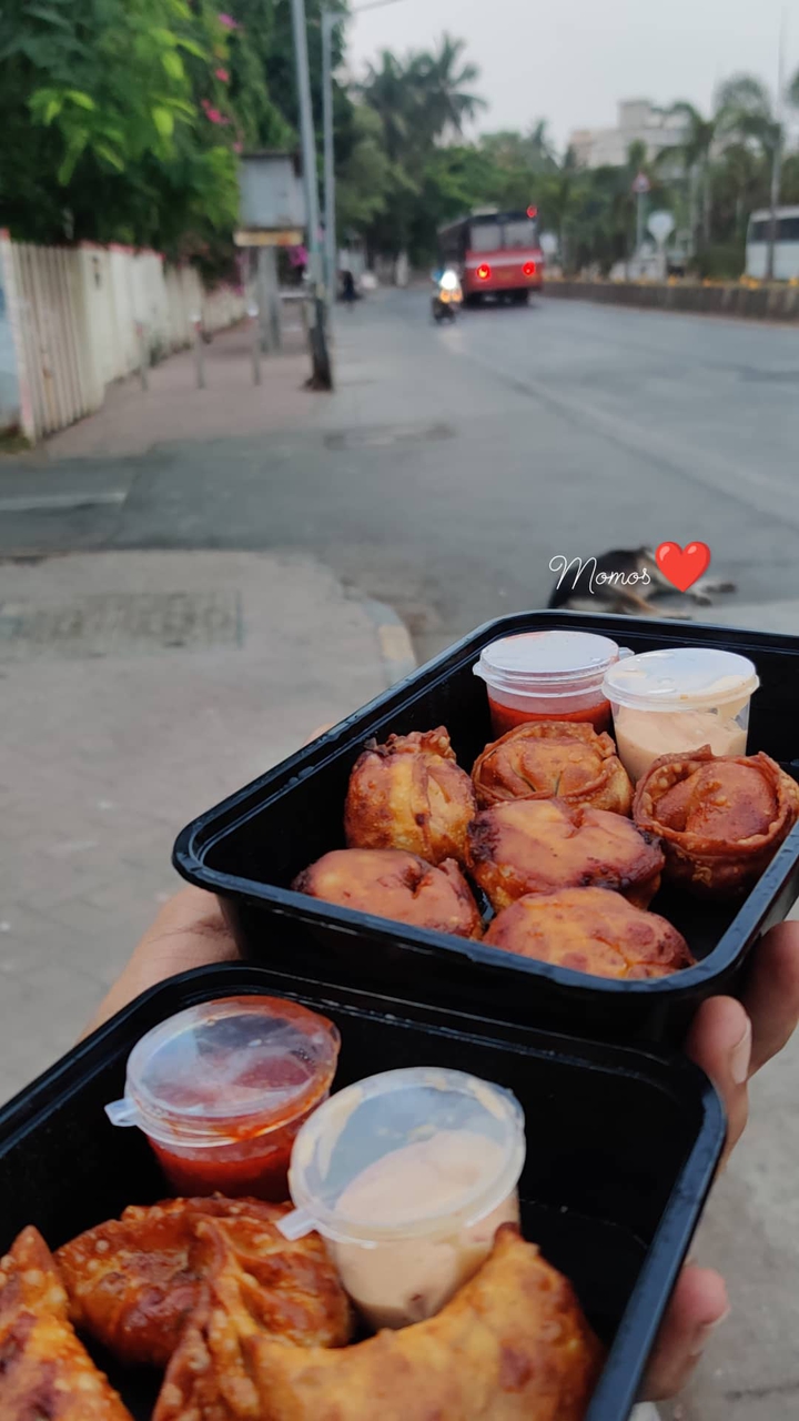 momos