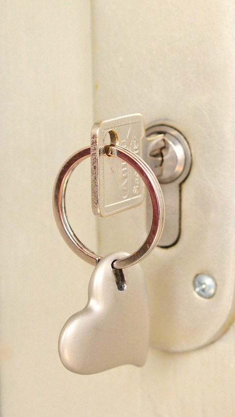 Key with Silver Heart