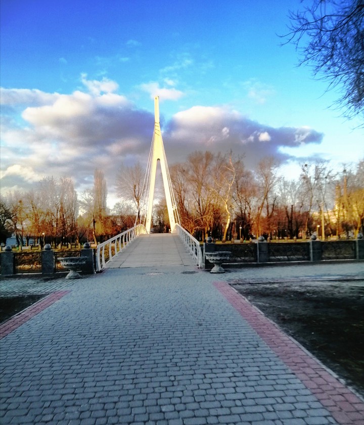 На мосту