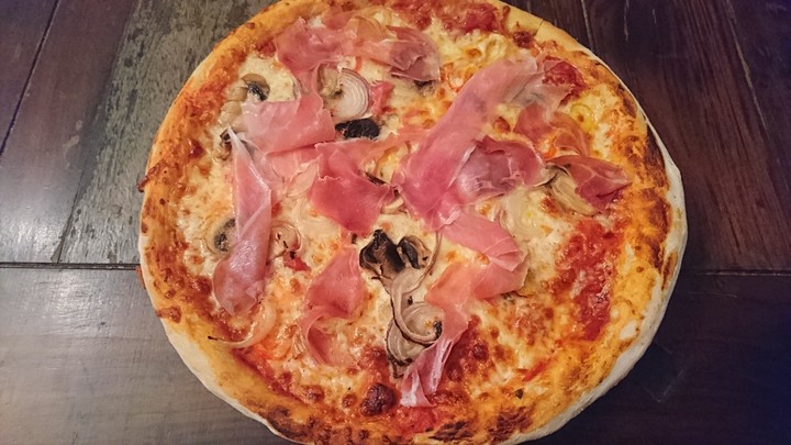 pizza )))