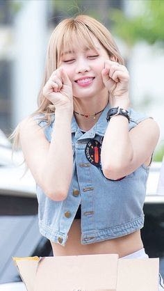twice momo