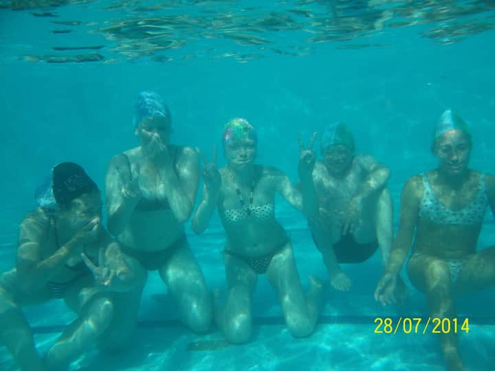 Funny pool pic