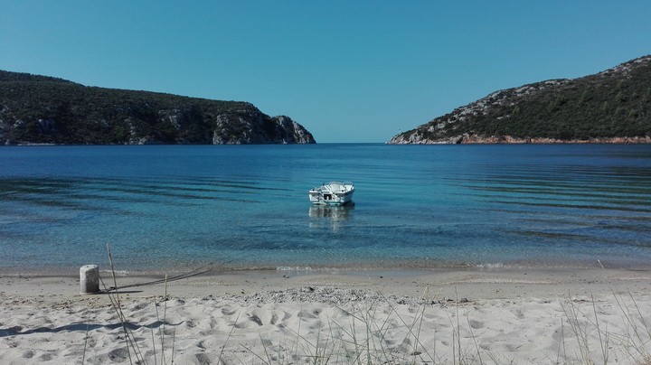 peaceful bay