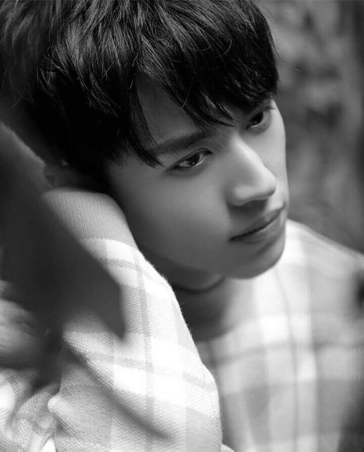 VOUGEme weibo update,Zhouzhou we miss you