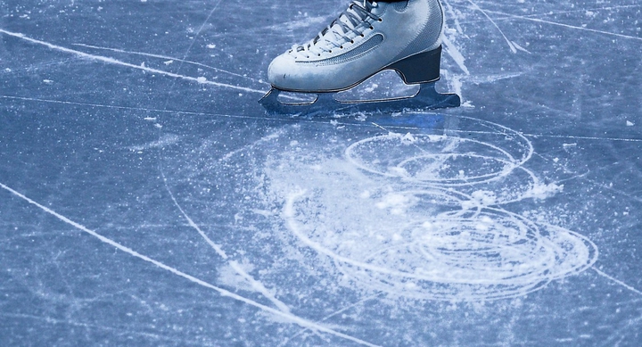 SIGNS ON THE ICE