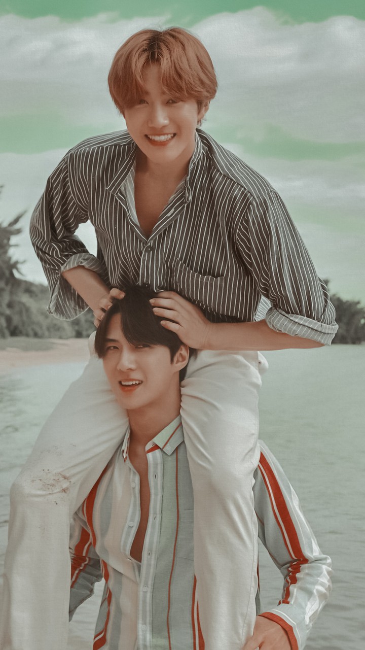 Suho and Sehun