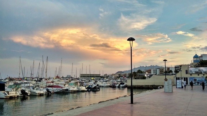 Puerto de Garrucha sin filtro