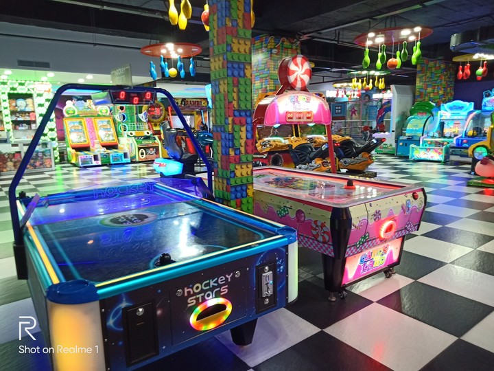 Air Hockey