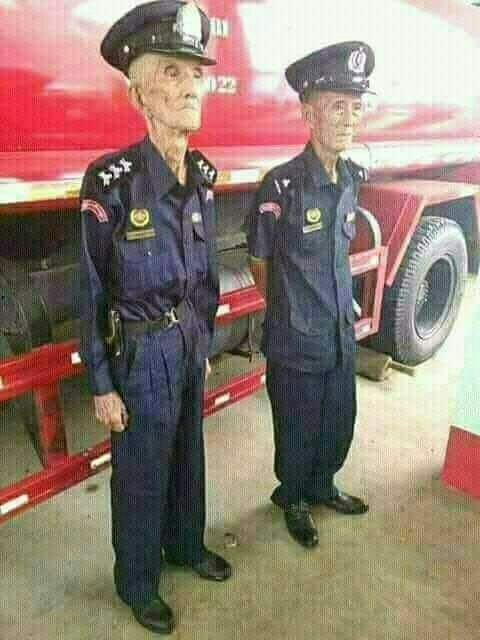 Policiais da Indonésia