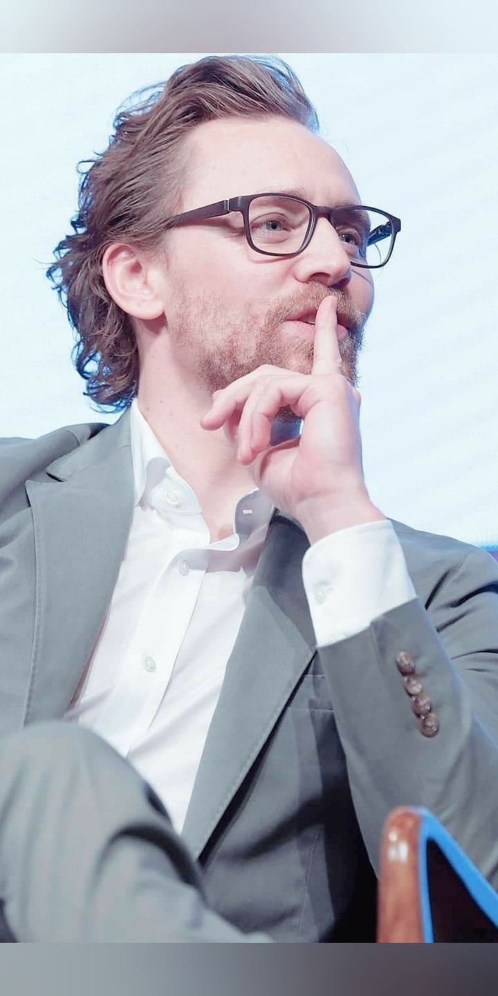 Tom Hiddleston