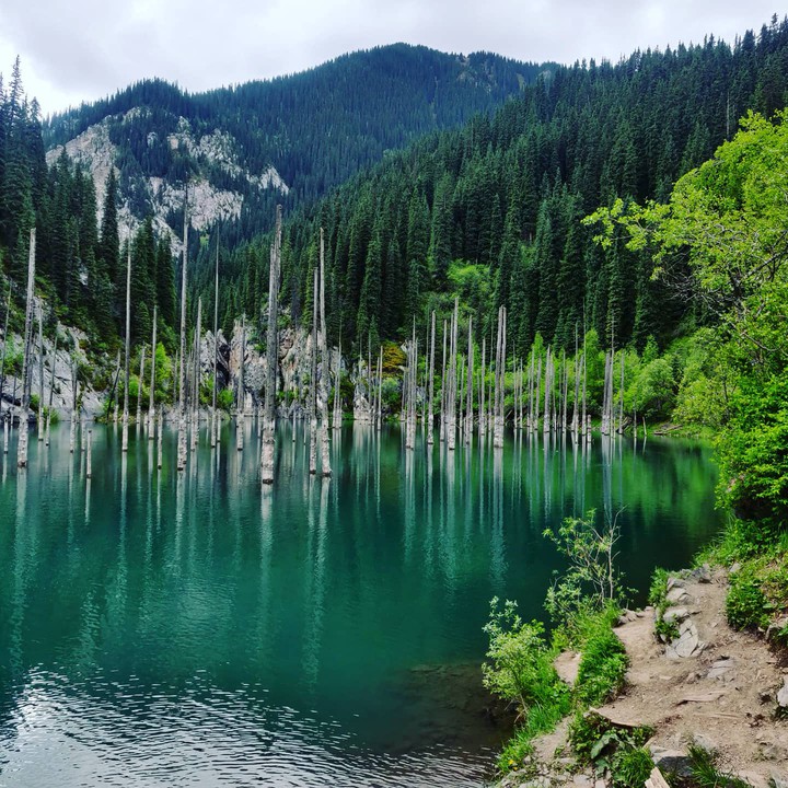 Kaindy lake
