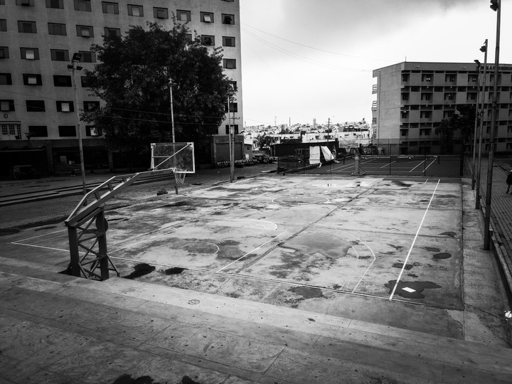 empty basketball ground
