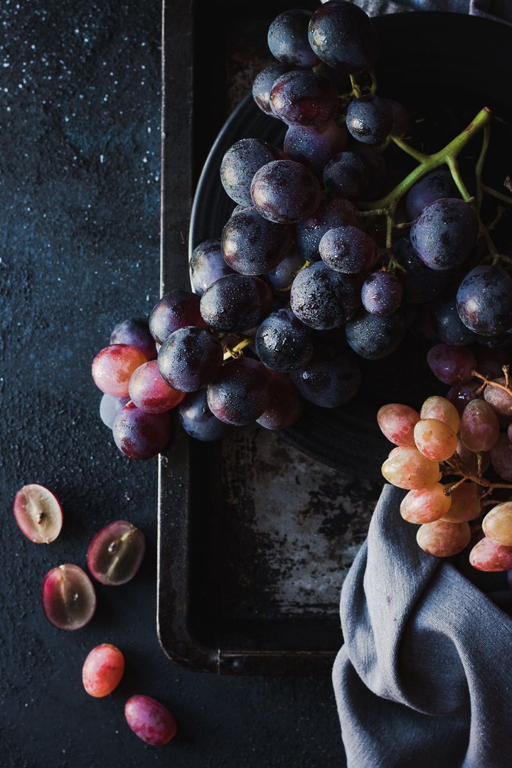 GOOD BLACK GRAPES
