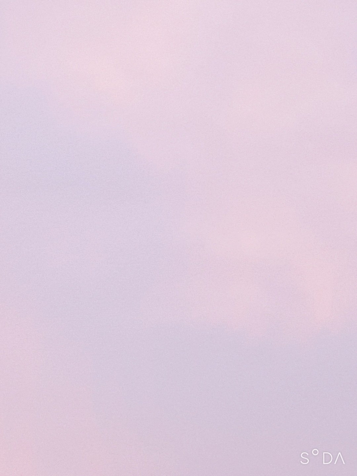 보라색하늘?