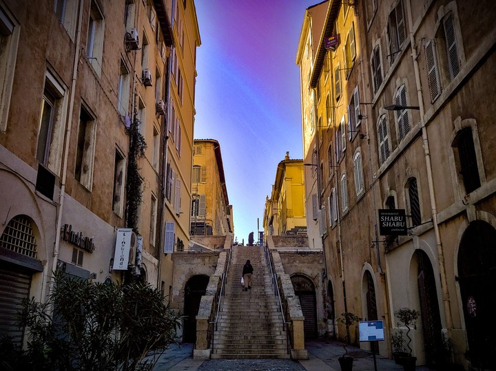 alleyway