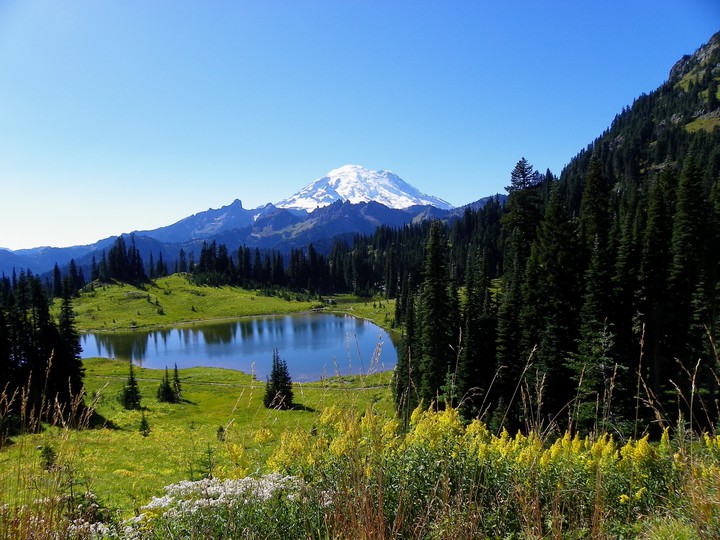 Mountain lake