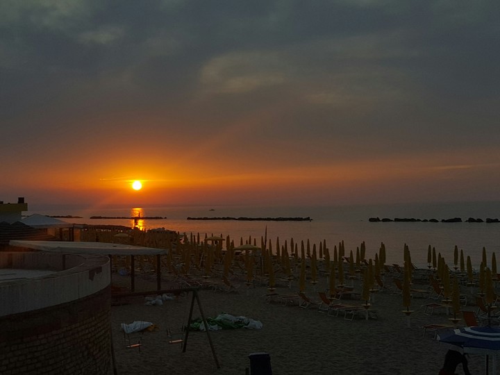 Dopo una lunga e intensa giornata..