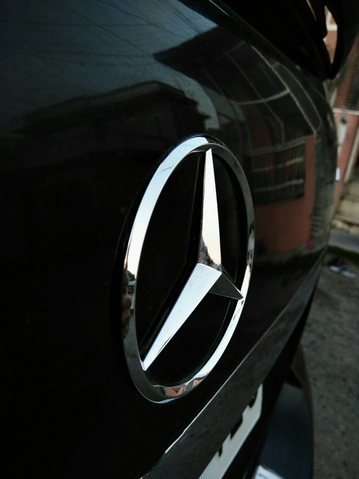 Mercedes Benz