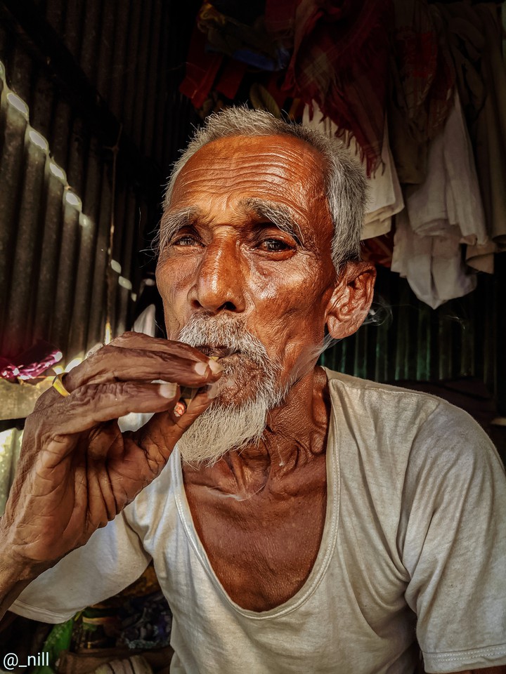 নদীর পার ........... চাচা