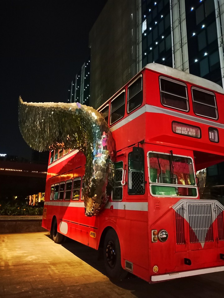 Bus