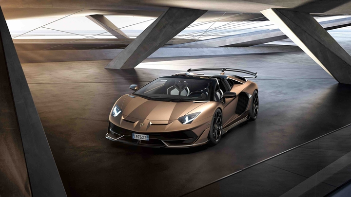 Lamborghini Aventador SVJ Roadster