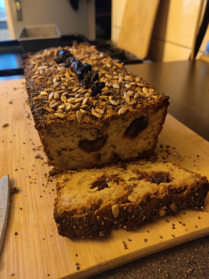 Banana cake