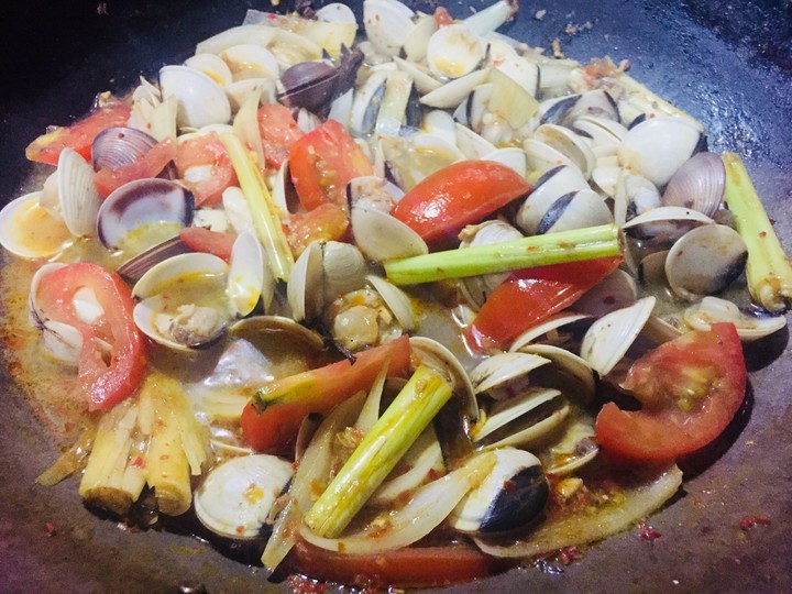 Clam Steamed Thai