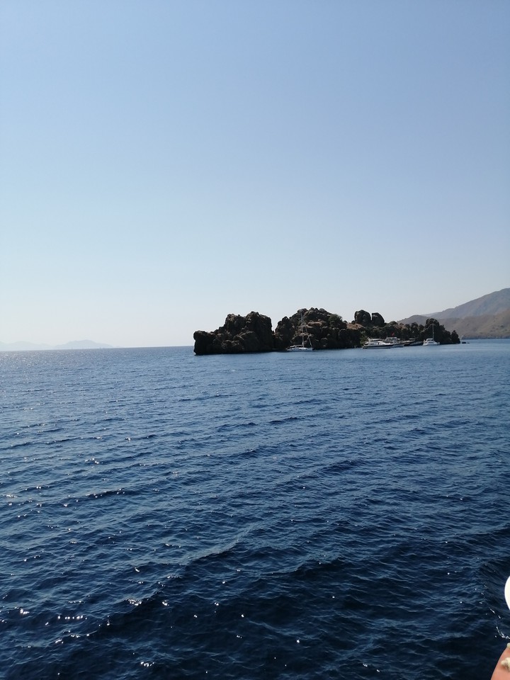 Легендарниэ скали.