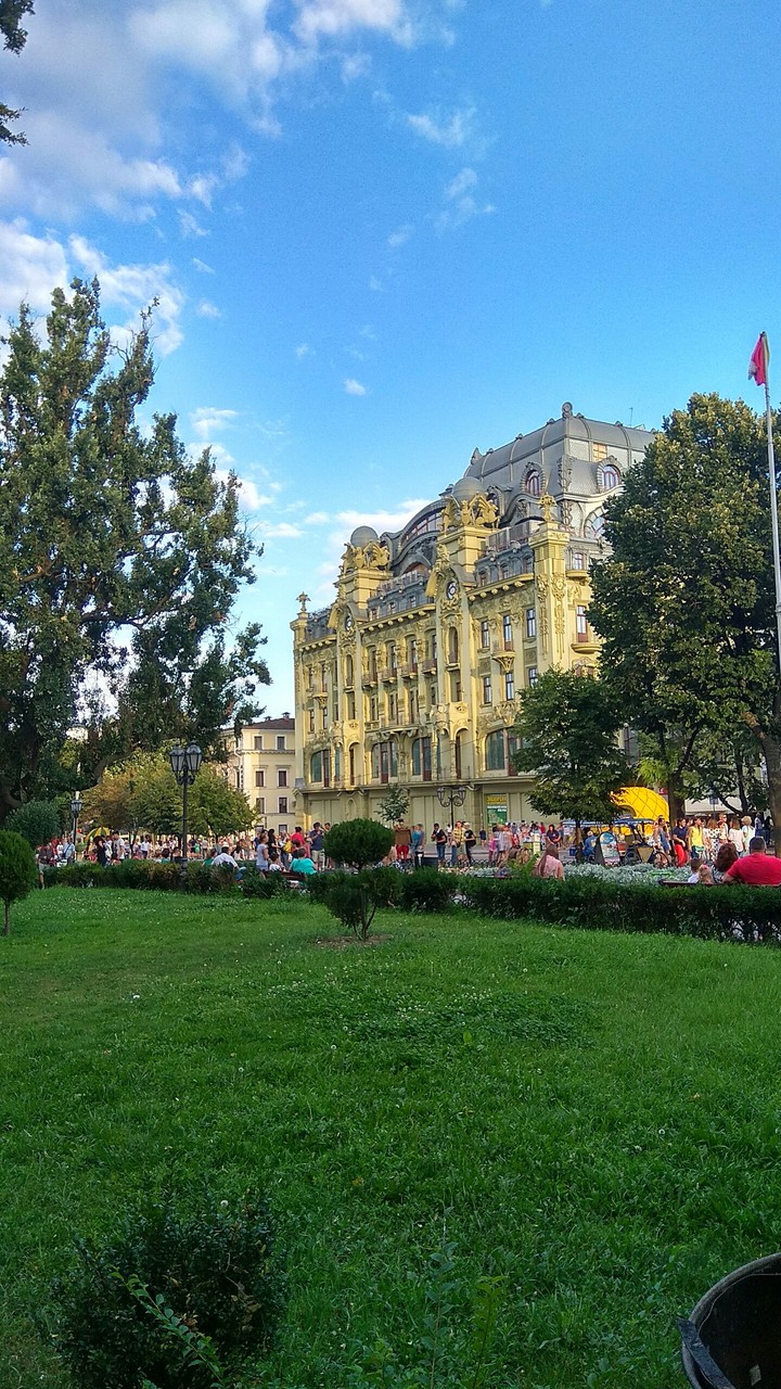 House on deribasovskaya