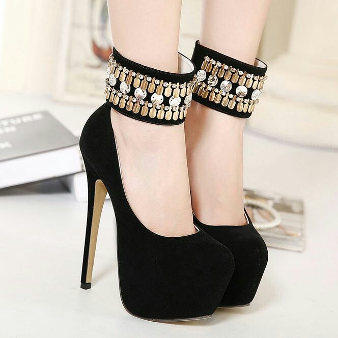 wow footwear