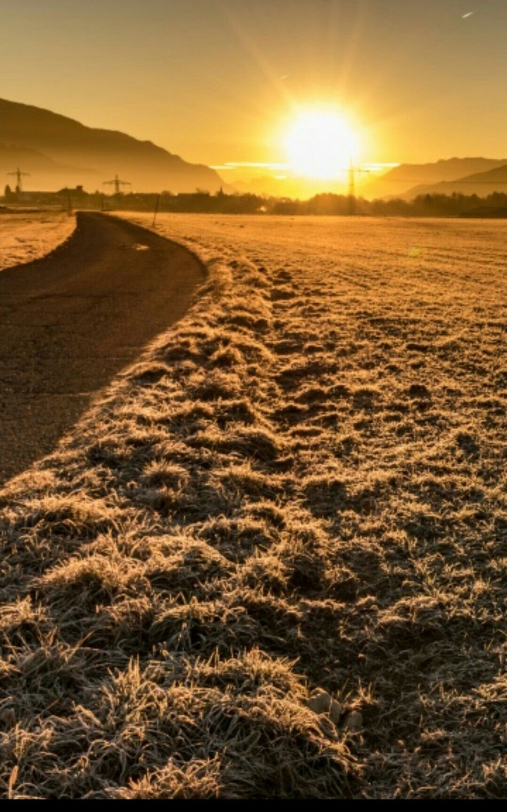 sunaet in cold days