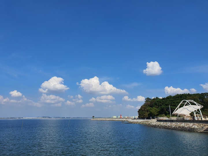 구름과 바다