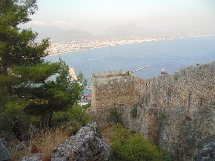 море