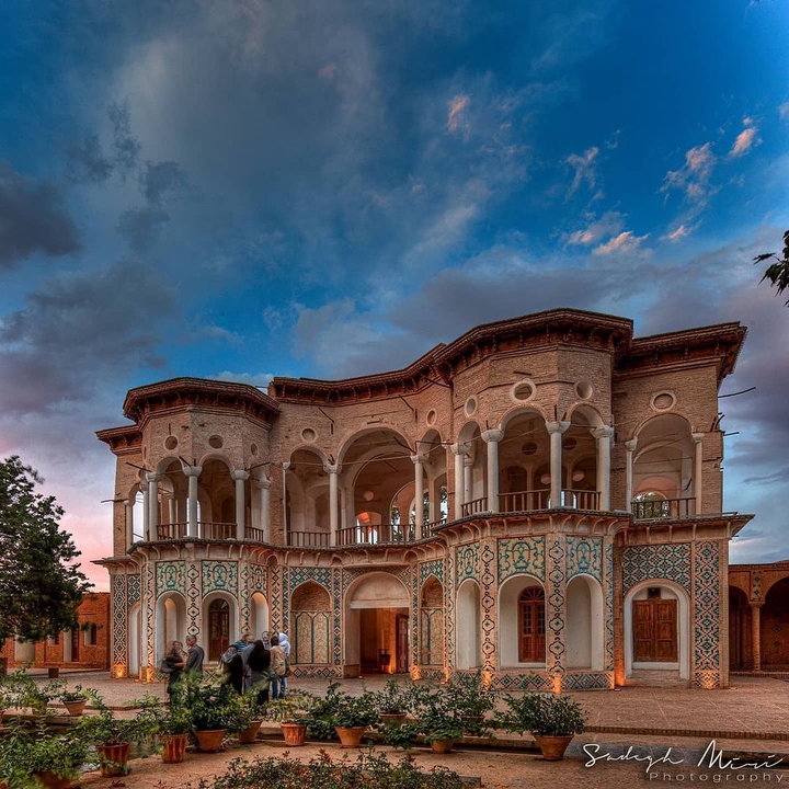 Shazdeh Garden