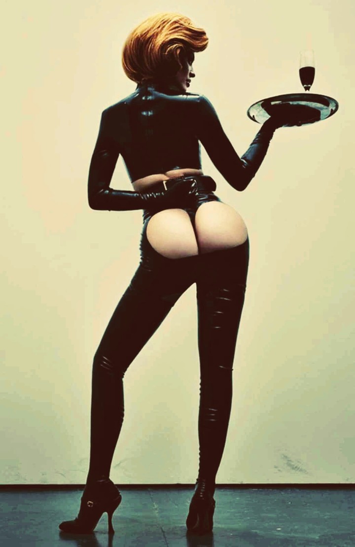 Kylie Jenner Super Hot Photo Shoot