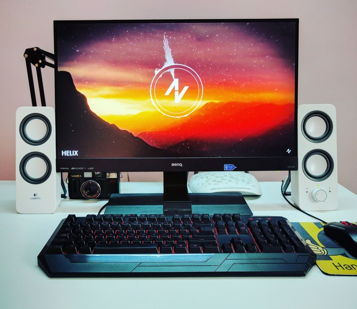budget desk setup...